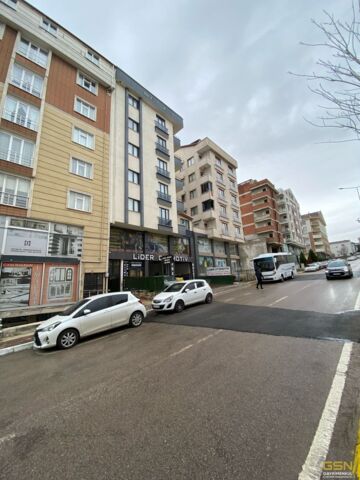 ÇAYIROVA ATATÜRK MAH. MUAMMER AKSOY CADDESİN'DE 2+1 ÜST DUBLEKS